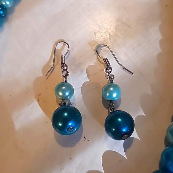 Chunky Turquoise Pearl Necklace & Earrings Set, Bridal Multi Strand Necklace - Picture 3 of 9